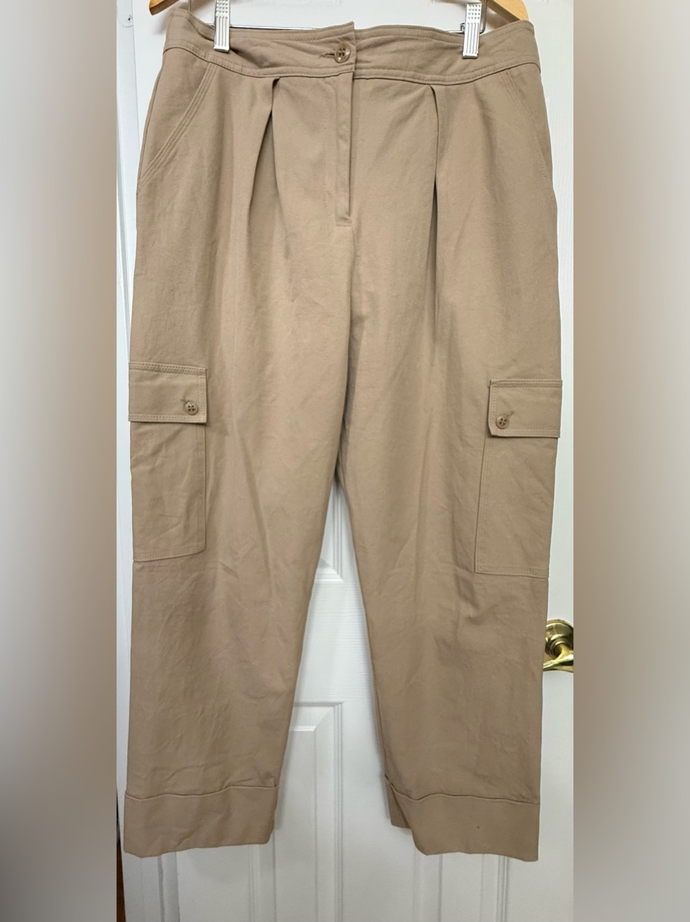 Trina Turk Tan Cargo Crop Pants size 12 (sku0133)